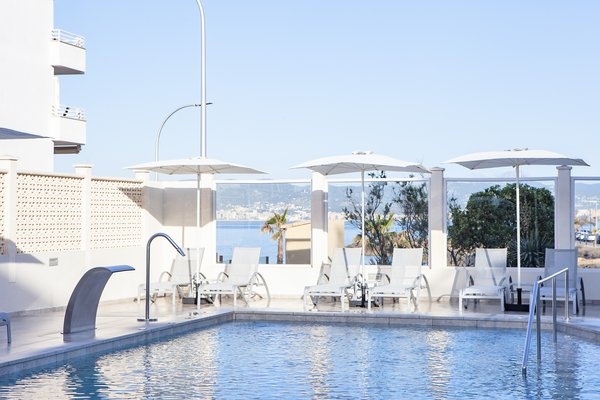 Outdoor swimming pool BQ Apolo 4* Playa de Palma